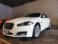 Usata Jaguar XF 163 CV (119 kW) 2015 Bianco Berlina