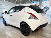 usata Lancia Ypsilon 1.0 FireFly 70 Cv Hybrid Silver