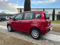 Nuova Fiat Panda 69 CV (50 kW) 2025 Rosso passione pastello (414) Utilitaria