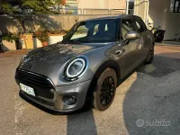 Usata Mini ONE 102 CV (75 kW) 2019 Grigio Utilitaria