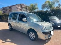 Usata Renault Kangoo 110 CV (80 kW) 2012 Grigio Monovolume