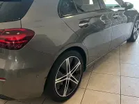 Usata Mercedes A180 AMG Line Premium 116 CV (85 kW) 2023 Grigio Berlina