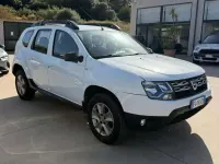 Usata Dacia Duster Lauréate 109 CV (80 kW) 2016 Bianco SUV