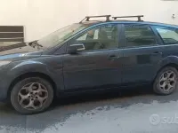Usata Ford Focus 109 CV (80 kW) 2010 Grigio Station wagon