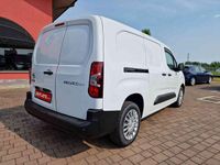 Gebraucht Toyota Proace City City 100 PS (73 kW) 2023 Weiß Van / Kleinbus