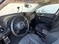 Usata Audi A1 Sportback Ambiente 90 CV (66 kW) 2015 Blu/azzurro Utilitaria