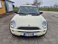Usata Mini ONE 90 CV (66 kW) 2003 Giallo Utilitaria