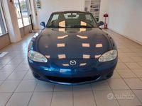 Usata Mazda MX5 110 CV (80 kW) 2003 Blu/azzurro Cabrio