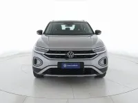 Usata VW T-Roc Style 110 CV (80 kW) 2023 Pyrit silver metallizzato nero SUV