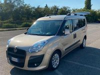 Usata Fiat Doblò Wagon 135 CV (99 kW) 2014 Marrone Monovolume
