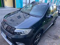 Usata Dacia Sandero Stepway 90 CV (66 kW) 2019 Grigio Berlina
