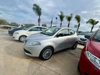 Usata Lancia Ypsilon Gold 69 CV (50 kW) 2012 Argento Utilitaria