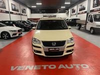 Usata VW Touran Trendline 140 CV (102 kW) 2009 Giallo Monovolume