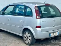 Usata Opel Meriva 101 CV (74 kW) 2005 Grigio Monovolume