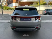 Usata Hyundai Tucson 179 CV (131 kW) 2024 Shimmering silver SUV