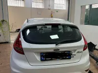 Usata Ford Fiesta 60 CV (44 kW) 2011 Bianco Berlina
