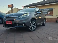 Usata Peugeot 2008 99 CV (72 kW) 2015 Grigio SUV