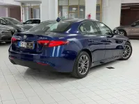 Usata Alfa Romeo Giulia Super 150 CV (110 kW) 2017 Blu montecarlo Berlina