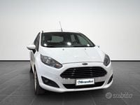Usata Ford Fiesta 60 CV (44 kW) 2014 Bianco Utilitaria