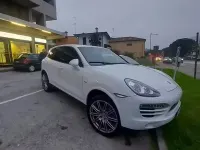 Usata Porsche Cayenne 245 CV (180 kW) 2013 Bianco SUV