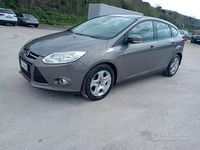 Usata Ford Focus 115 CV (84 kW) 2013 Marrone Berlina