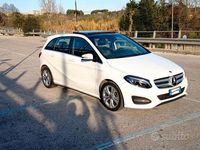 Usata Mercedes B180 109 CV (80 kW) 2018 Monovolume
