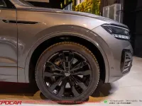 Usata VW Touareg R 462 CV (339 kW) 2023 Grigio SUV