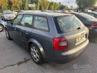 Usata Audi A4 130 CV (95 kW) 2004 Grigio Station wagon