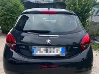 Usata Peugeot 208 68 CV (50 kW) 2019 Utilitaria