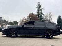 Usata VW Passat R-line 150 CV (110 kW) 2024 Nero Station wagon