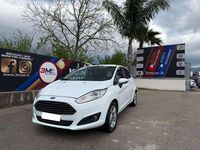 Usata Ford Fiesta 75 CV (55 kW) 2016 Bianco Utilitaria