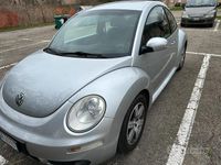 Usata VW New Beetle 102 CV (75 kW) 2006 Grigio Utilitaria
