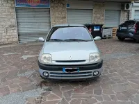 Usata Renault Clio 107 CV (78 kW) 2000 Grigio Berlina