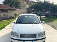 Usata Fiat Punto 69 CV (50 kW) 2009 Bianco Berlina