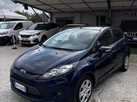 Usata Ford Fiesta Titanium 68 CV (50 kW) 2009 Blu Utilitaria