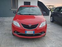 Usata Lancia Ypsilon 95 CV (69 kW) 2016 Rosso Utilitaria