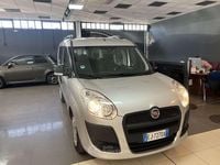 Usata Fiat Doblò Emotion 105 CV (77 kW) 2011 Argento Monovolume