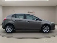 Usata Fiat Bravo 120 CV (88 kW) 2011 Giallo Utilitaria