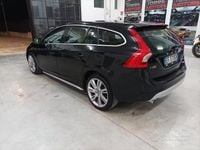 Usata Volvo V60 Kinetic 205 CV (150 kW) 2011 Nero Station wagon