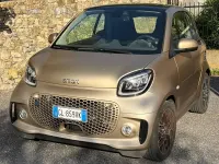 Usata Smart ForTwo Electric Drive 47 kW (65 CV) 2023 Oro Coupé