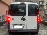 Usata Fiat Doblò 103 CV (75 kW) 2009 Monovolume