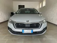 Usata Skoda Octavia SportLine 150 CV (110 kW) 2022 Grigio Station wagon