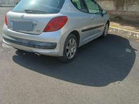 Begagnad Peugeot 207 90 HK (66 kW) 2006 Grå Sportkupé