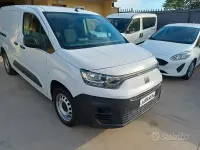 Usata Fiat Doblò 130 CV (95 kW) 2023 Bianco Monovolume