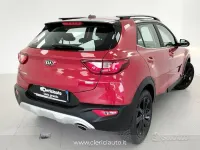 Usata Kia Stonic Style 116 CV (85 kW) 2020 Rosso SUV