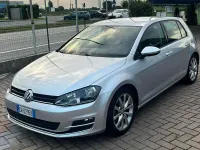 Usata VW Golf VII Highline 110 CV (80 kW) 2015 Berlina
