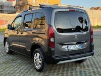 Usata Peugeot Rifter GT-line 130 CV (95 kW) 2019 Grigio Monovolume