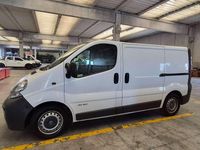 Usata Nissan Primastar 101 CV (74 kW) 2003 Bianco Monovolume