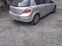 Usata Opel Astra 105 CV (77 kW) 2005 Grigio Berlina