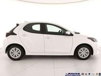 Usata Toyota Yaris Hybrid Business Edition 116 CV (85 kW) 2023 Bianco Berlina